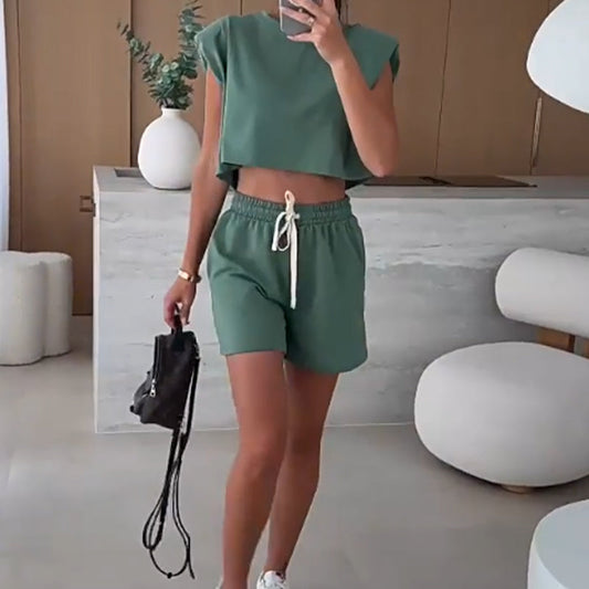 🎁 Hot Sale 49% OFF 🔥Women's Fashion Solid Color Sleeveless Top & Shorts Two Piece Set