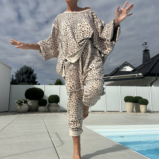 ✨Women's Leopard Print Top & Pants 2-Piece Set