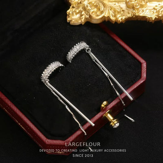 Minimalist Rhinestone Tassel Ear Cuff